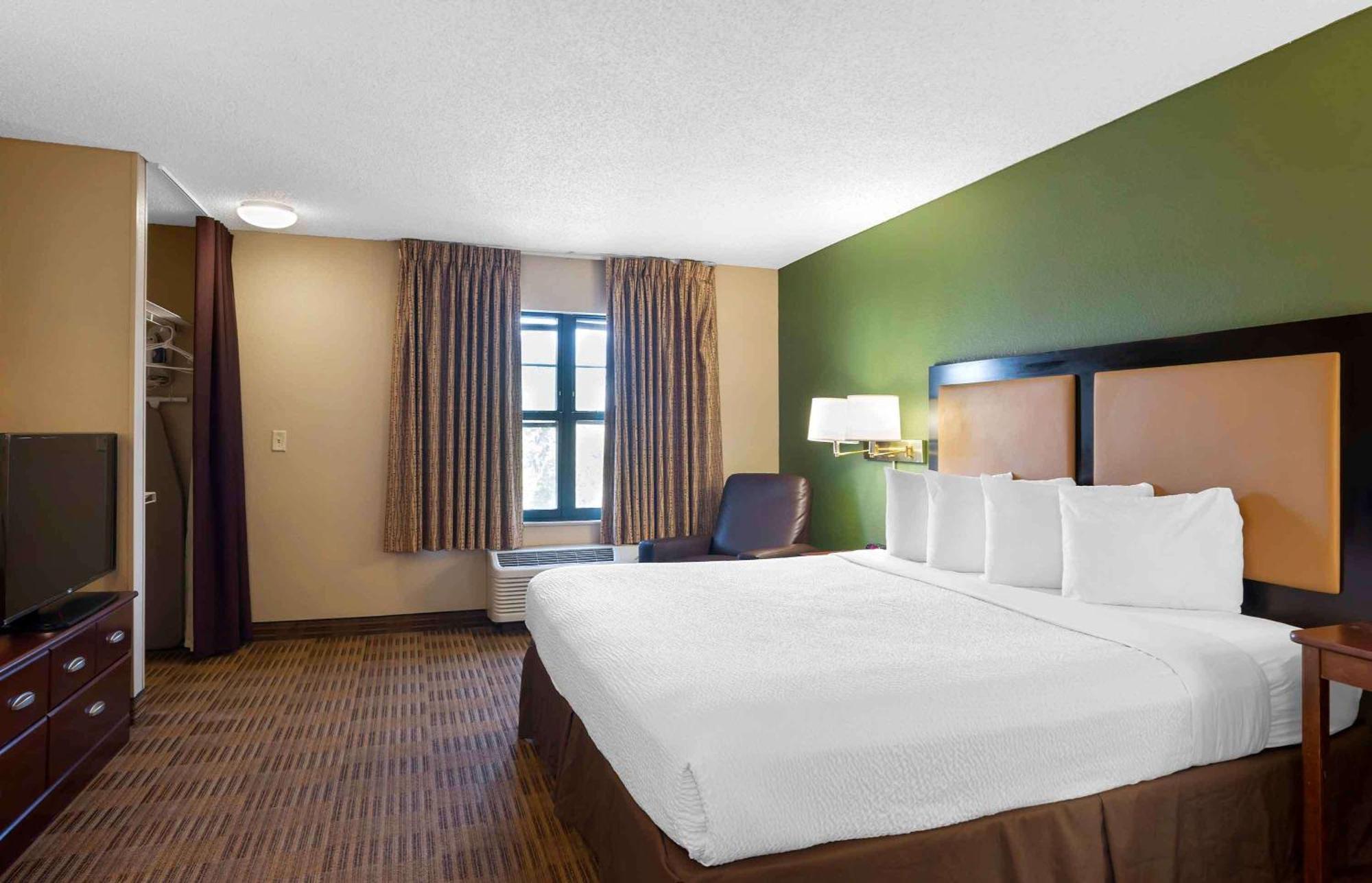 Extended Stay America Select Suites - Madison - Old Sauk Rd Exterior foto