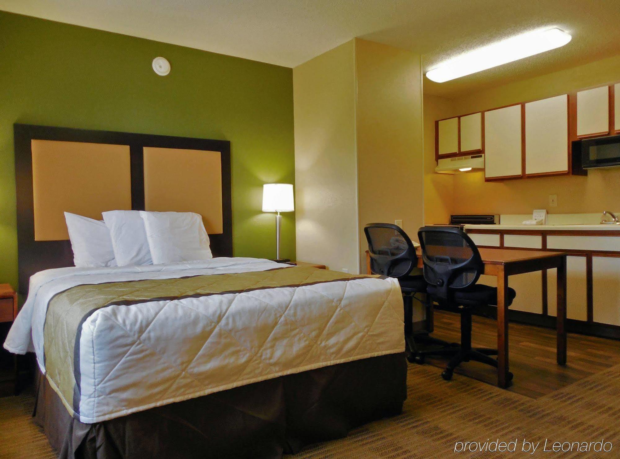 Extended Stay America Select Suites - Madison - Old Sauk Rd Exterior foto